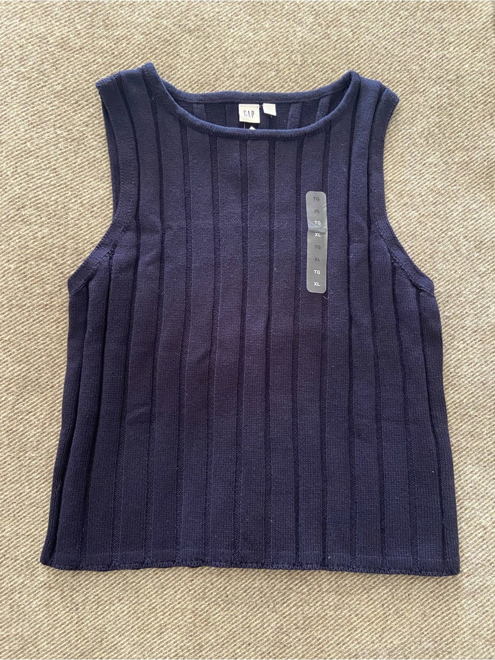 NWT! GAP navy ribbed boatneck sweater vest, size extra-large